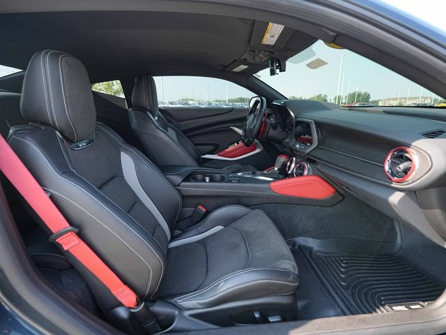 Used 2022 Chevrolet Camaro SS RWD image 28