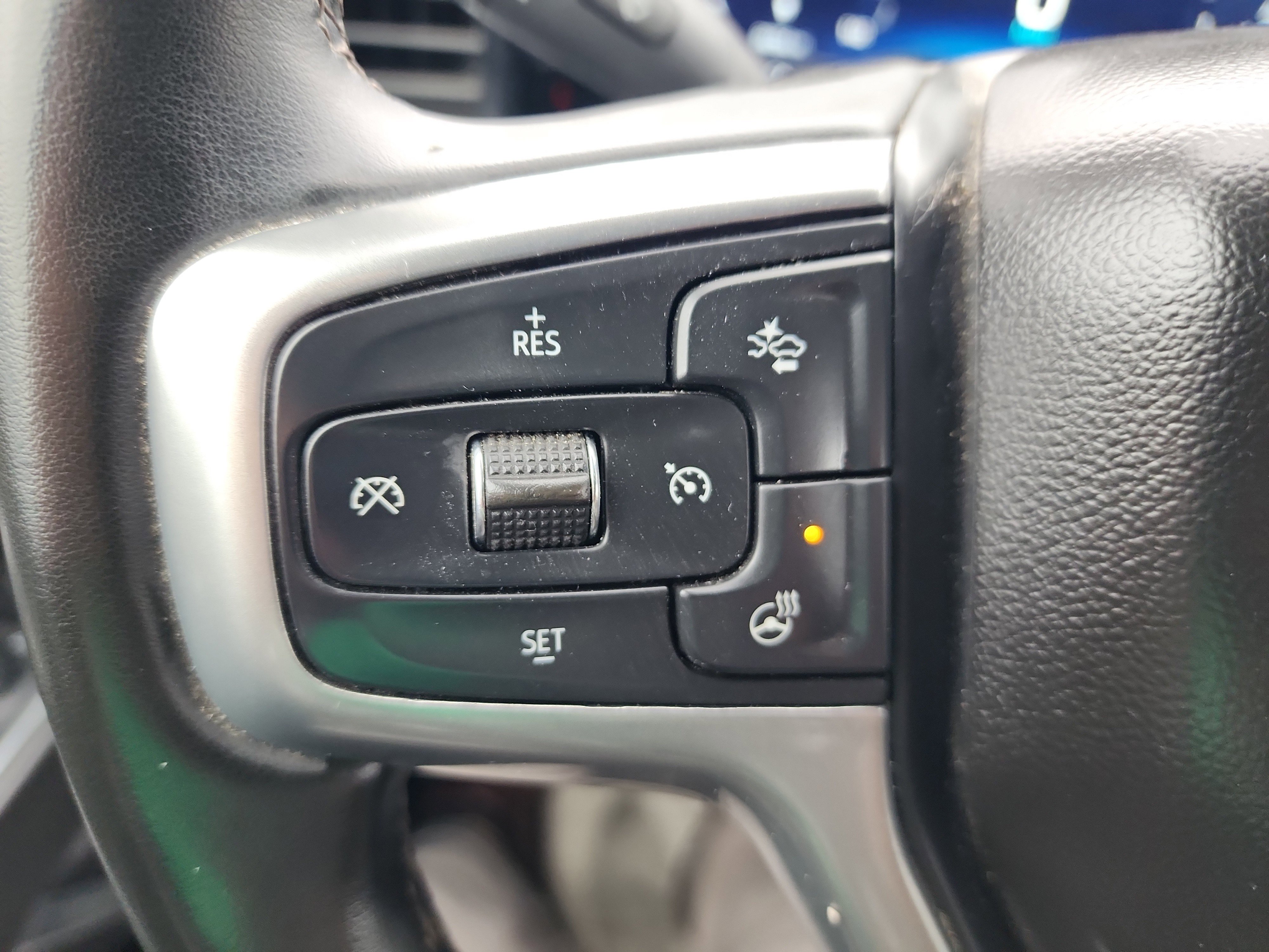 Certified 2024 Chevrolet Silverado 2500 LT w/ Convenience Package image 20