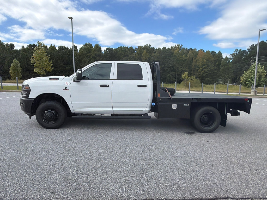 New 2026 RAM 3500 Tradesman AWD/4WD image 4