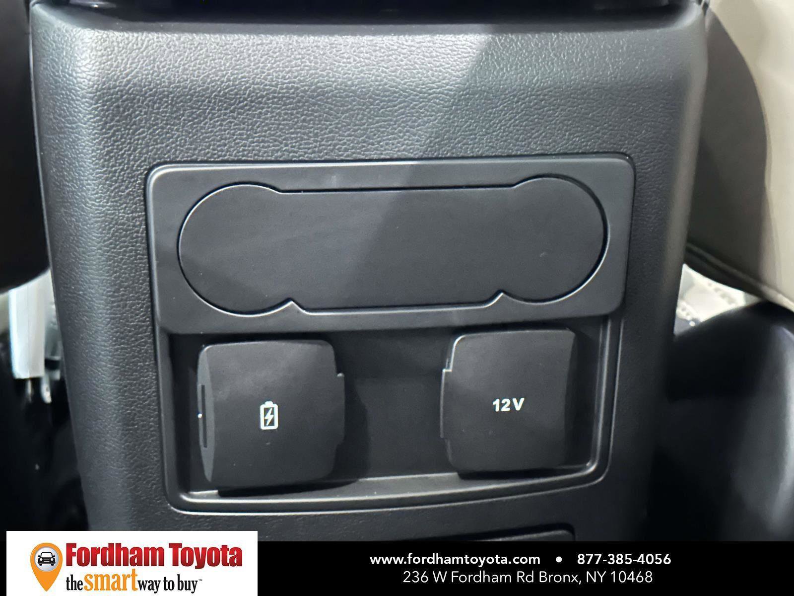 Used 2023 Ford Explorer XLT w/ Equipment Group 202A image 19