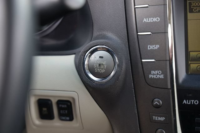 Used 2010 Lexus IS 250 w/ Preferred Accessory Package RWD image 31