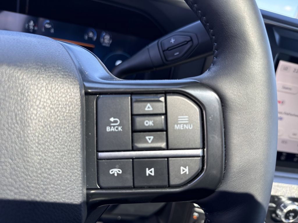 Used 2025 Ford F250 Platinum image 25