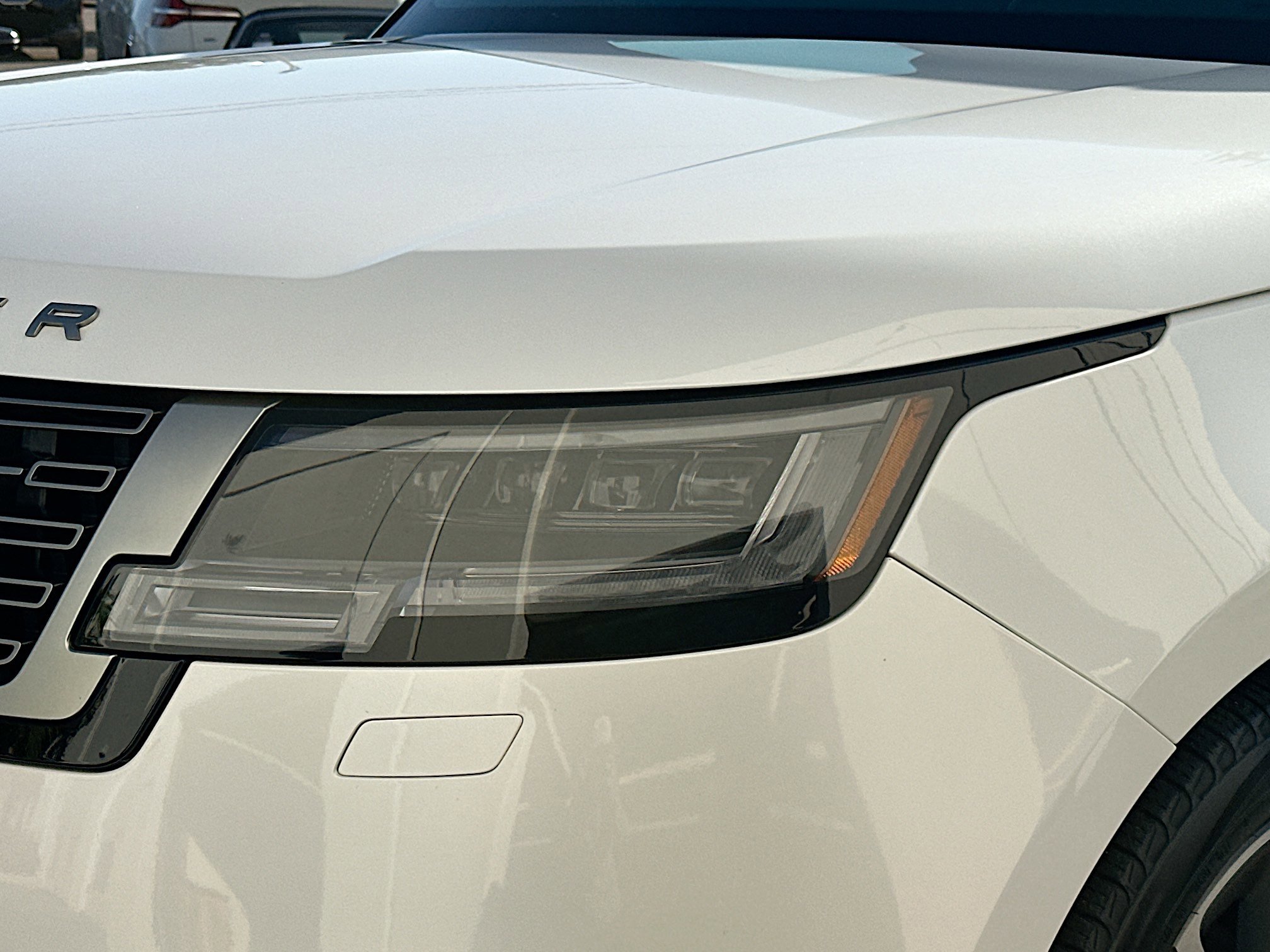 Used 2024 Land Rover Range Rover SE image 37