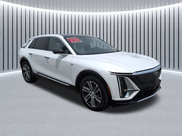 Used 2024 Cadillac Lyriq Luxury AWD/4WD video 1