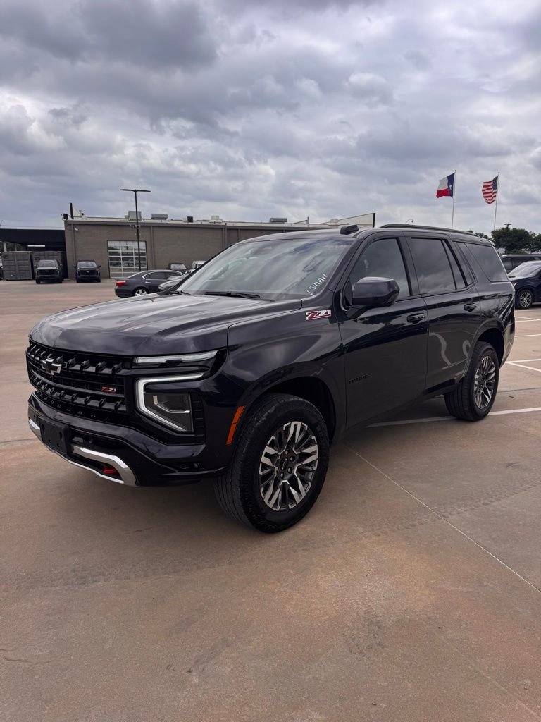 Used 2025 Chevrolet Tahoe Z71 AWD/4WD image 3