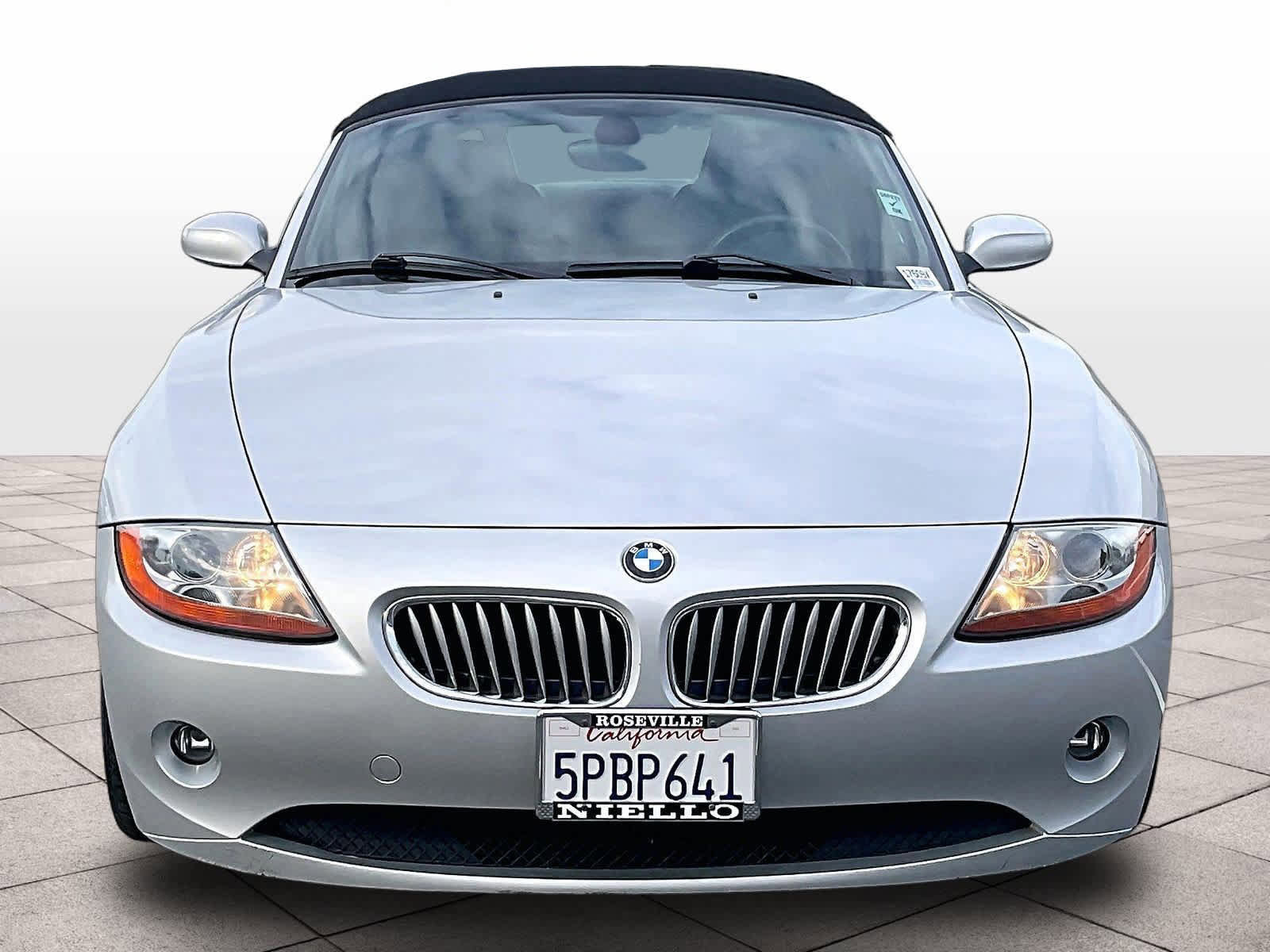 Used 2004 BMW Z4 3.0i image 3