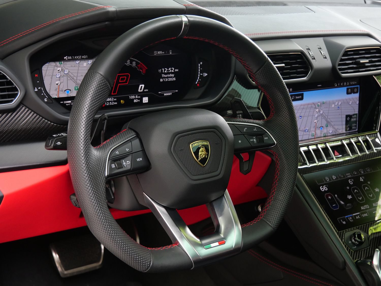 Used 2024 Lamborghini Urus S AWD/4WD image 14