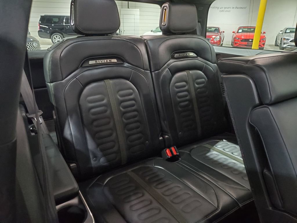 Used 2024 Rivian R1S Adventure AWD/4WD image 25