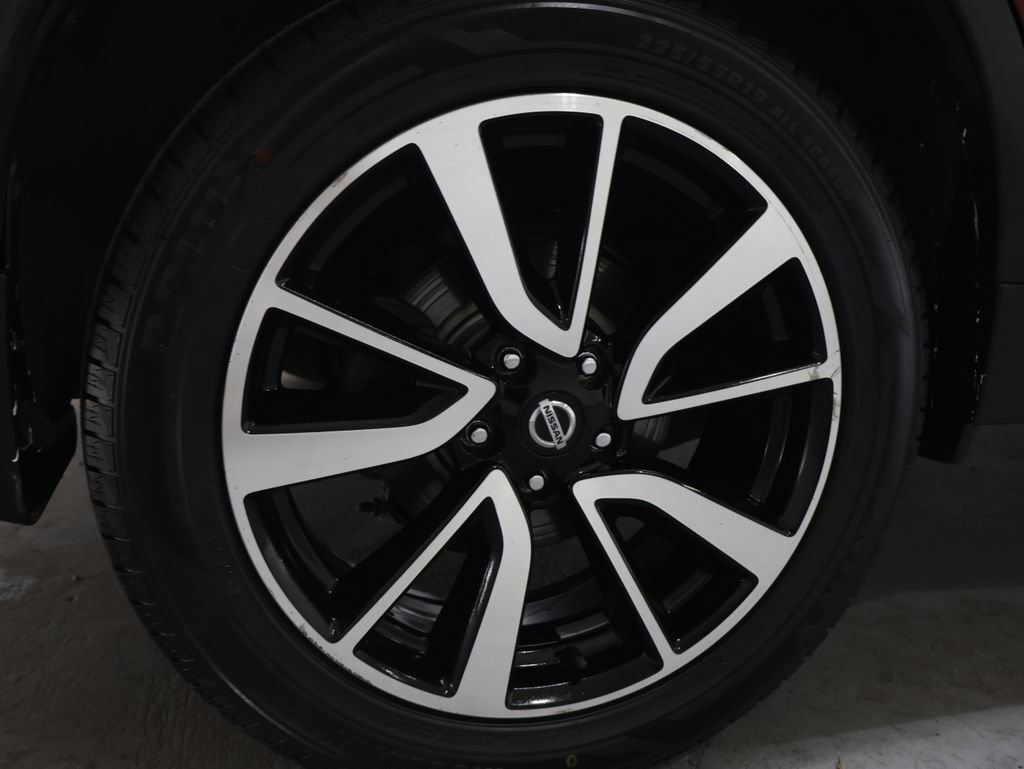 Used 2019 Nissan Rogue SL w/ Premium Package AWD/4WD image 34