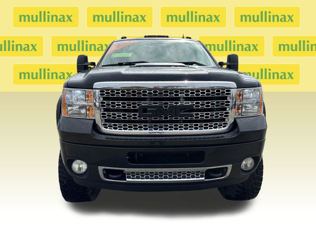 Used 2014 GMC Sierra 2500 Denali w/ Suspension Package, Off-Road image 10