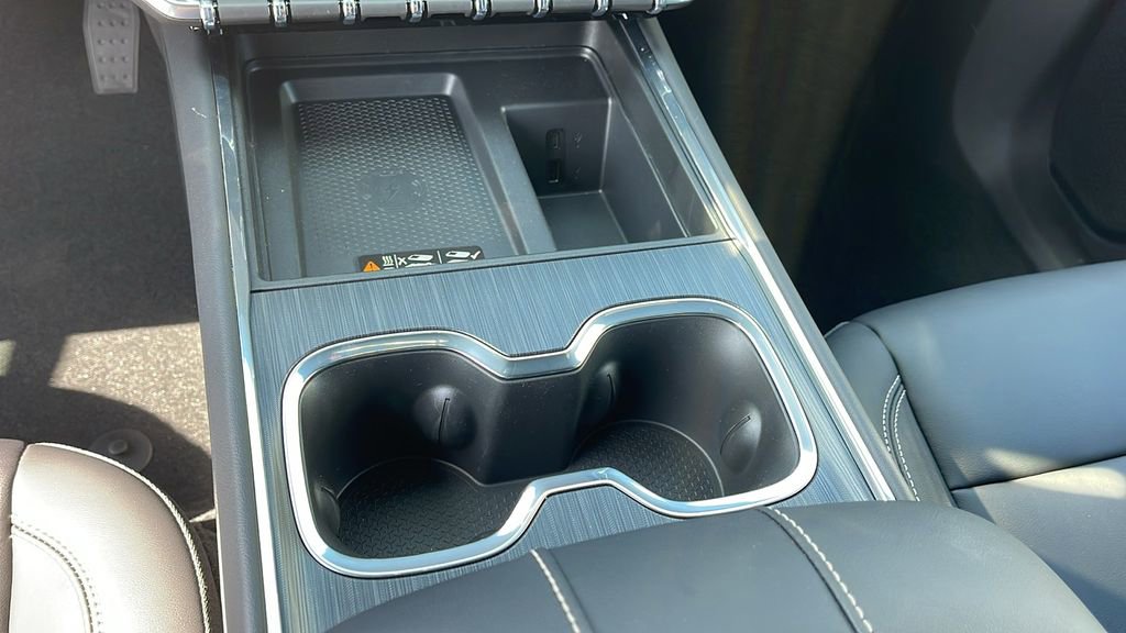 New 2025 GMC Acadia Elevation w/ Elevation Premium Package image 21