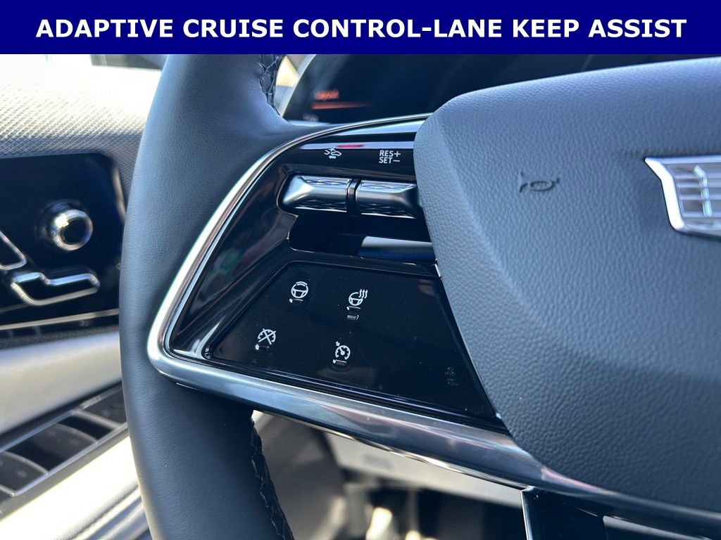 Used 2025 Cadillac Optiq Luxury 1 AWD/4WD image 16