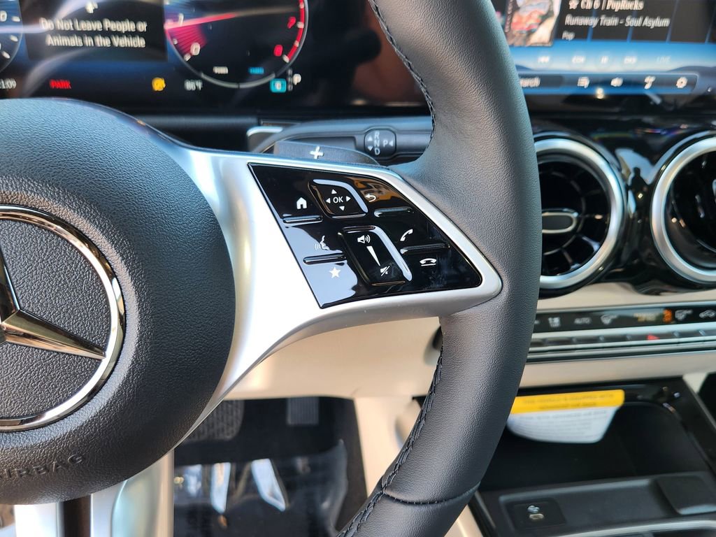 New 2026 Mercedes-Benz GLB 250 4MATIC image 28