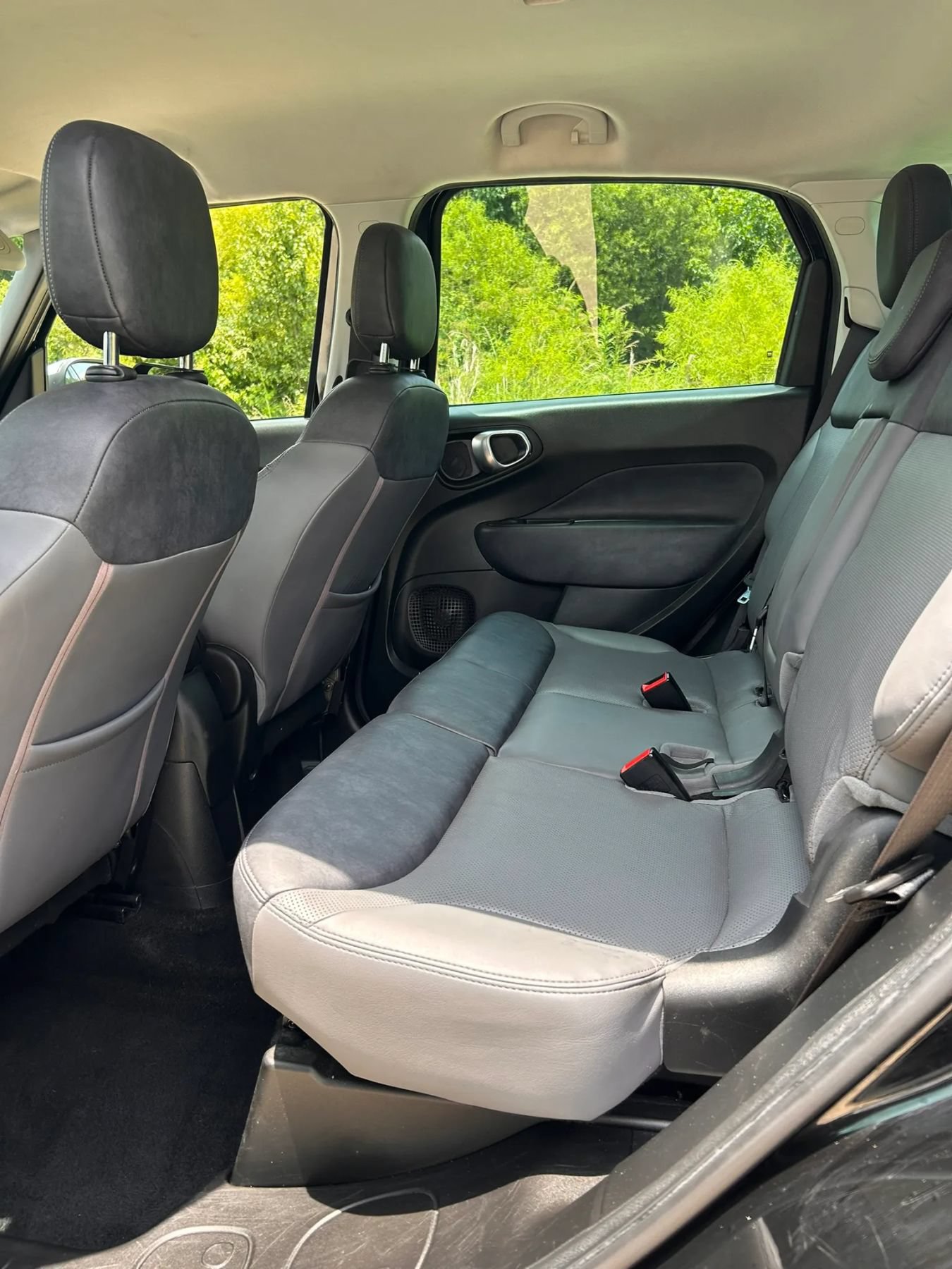 Used 2014 FIAT 500L Lounge FWD image 6