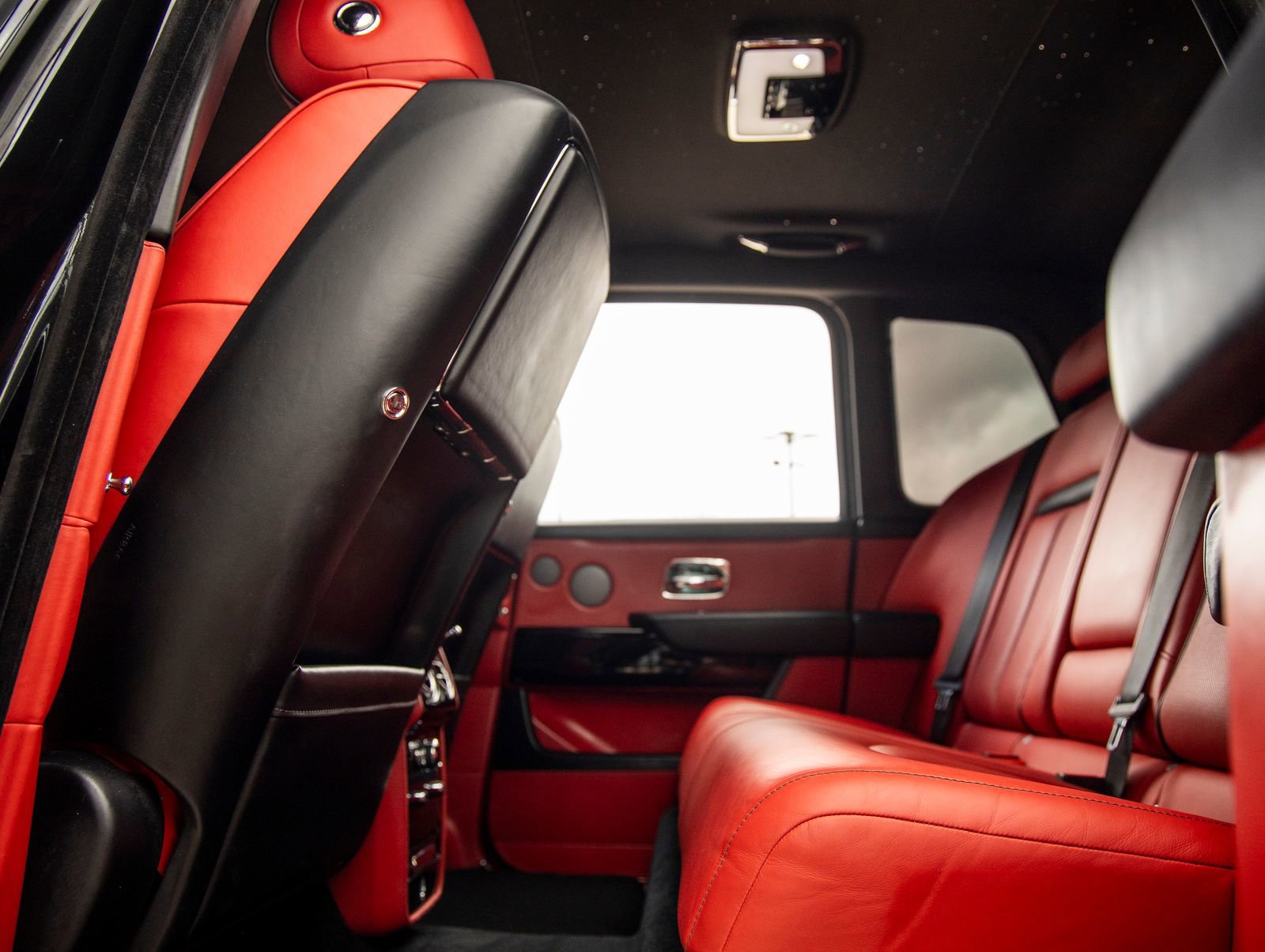 Certified 2021 Rolls-Royce Cullinan image 37