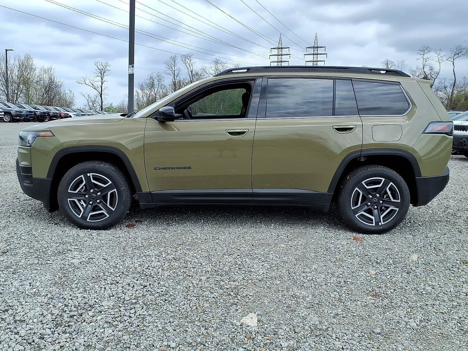 New 2026 Jeep Cherokee Laredo AWD/4WD image 2