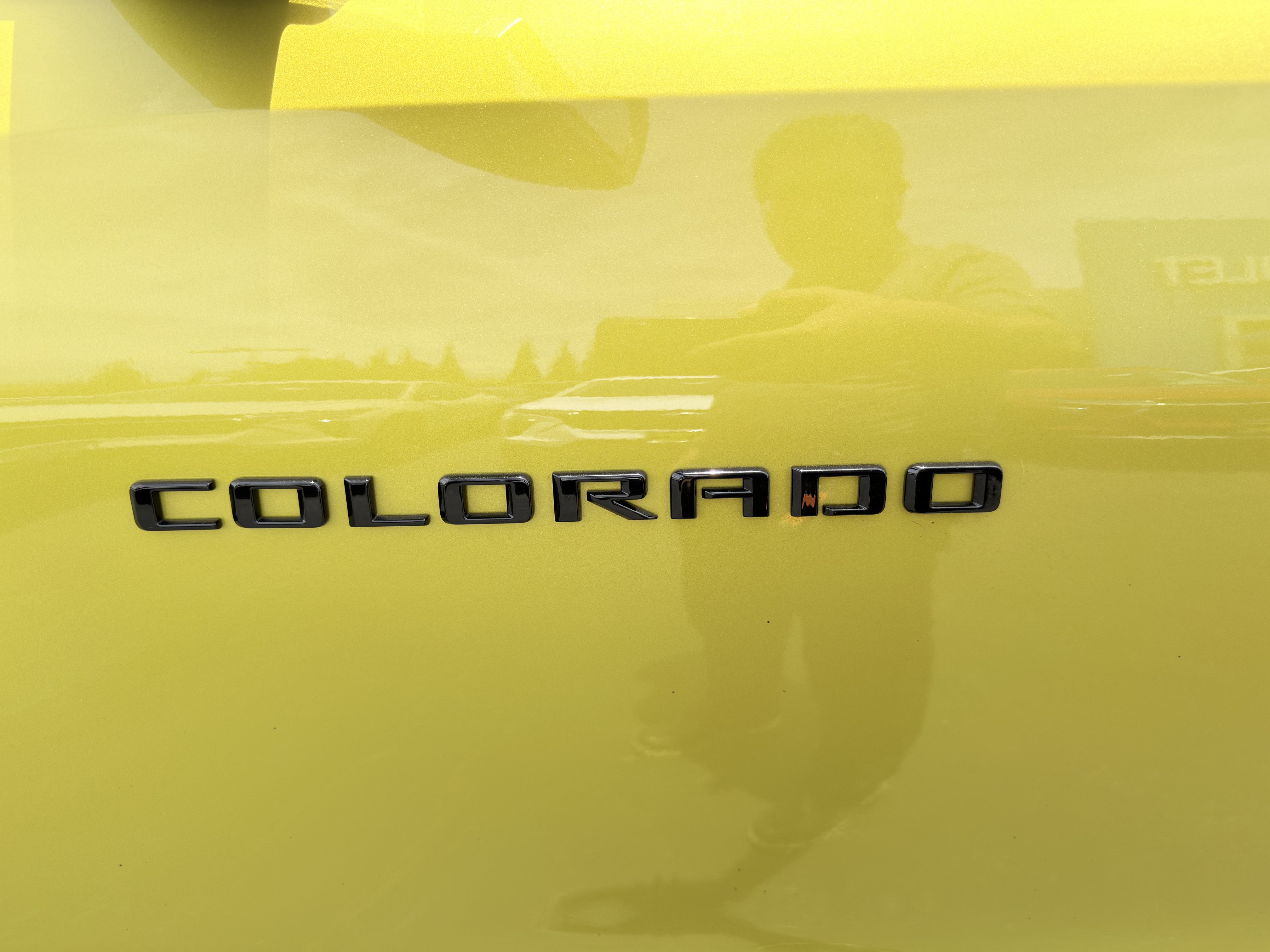 Used 2024 Chevrolet Colorado Trail Boss w/ LPO, Dark Essentials Package AWD/4WD image 45
