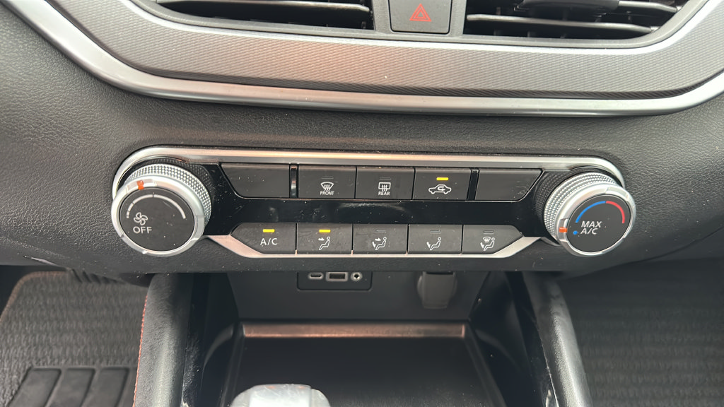 Used 2023 Nissan Altima 2.5 SR AWD/4WD image 18
