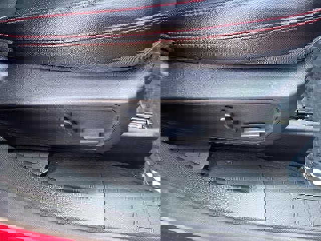 Certified 2025 Ford Escape ST-Line Elite w/ Premium Technology Package image 22