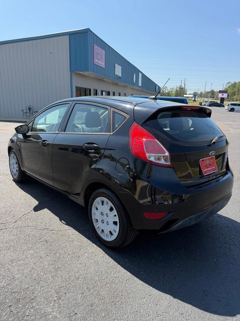 Used 2016 Ford Fiesta S FWD image 1