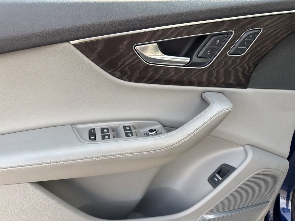 Used 2021 Audi Q7 3.0T Prestige w/ Prestige Package image 22