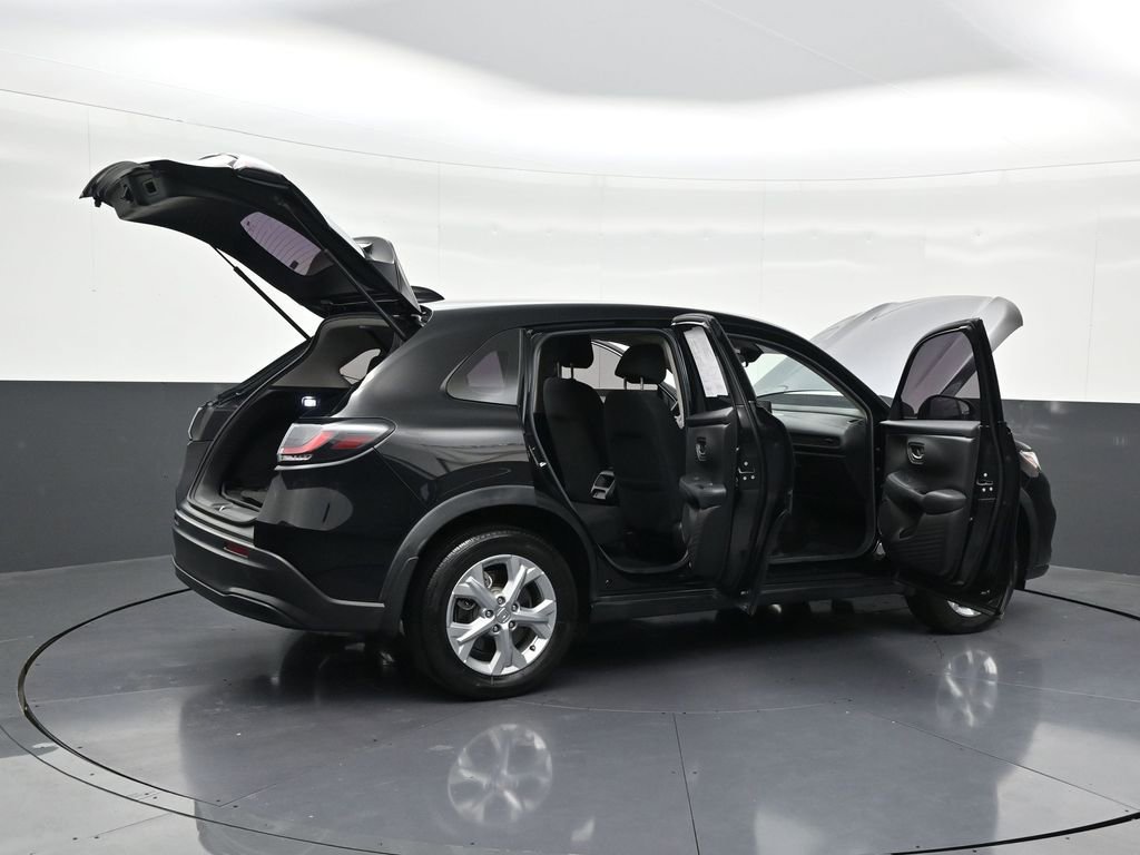 Used 2023 Honda HR-V LX image 31