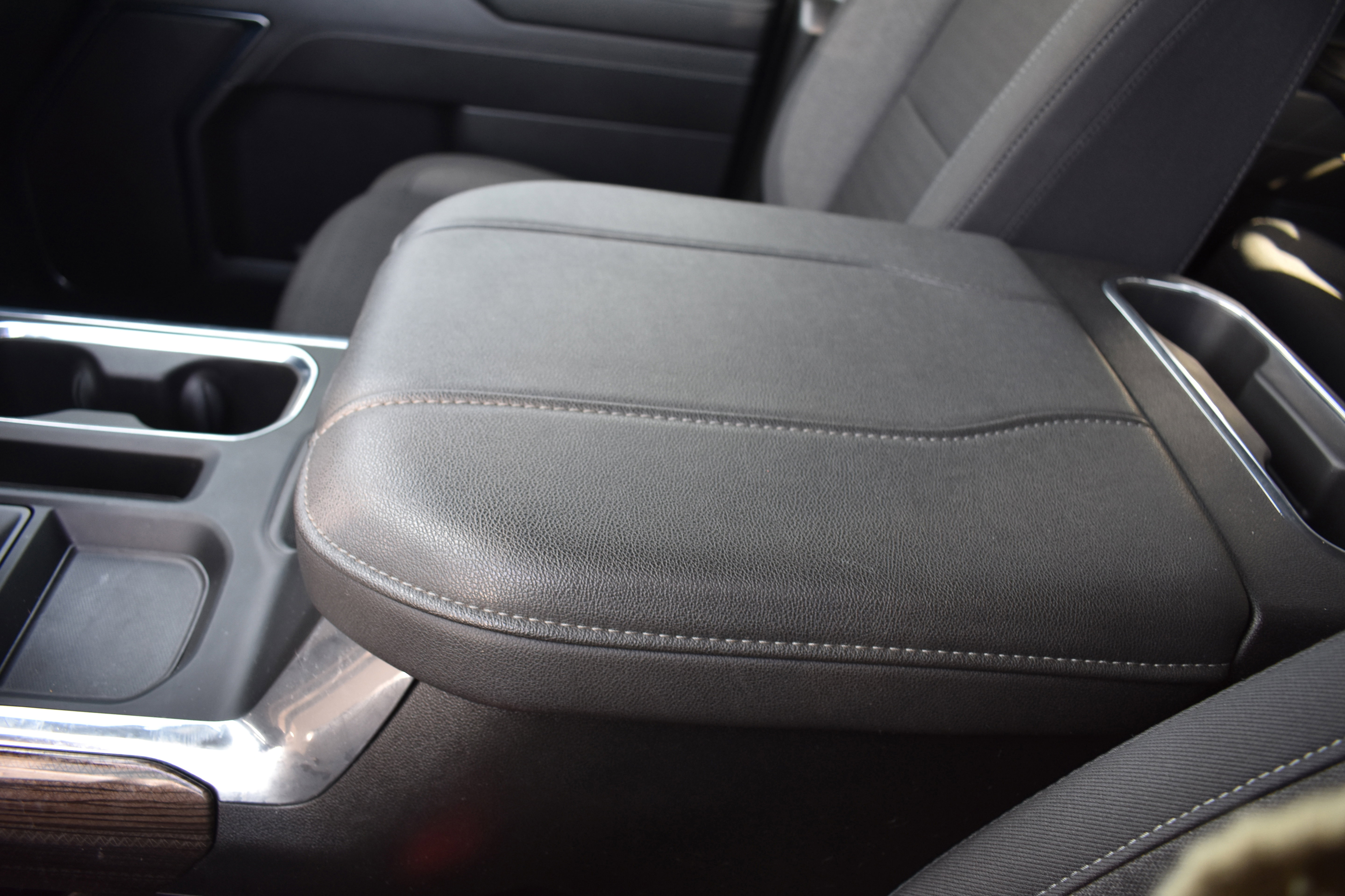 Used 2024 Chevrolet Silverado 1500 LT w/ Z71 Off-Road Package image 24