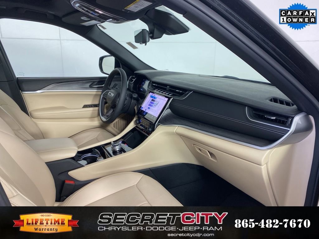 Used 2023 Jeep Grand Cherokee L Limited w/ Luxury Tech Group II image 34