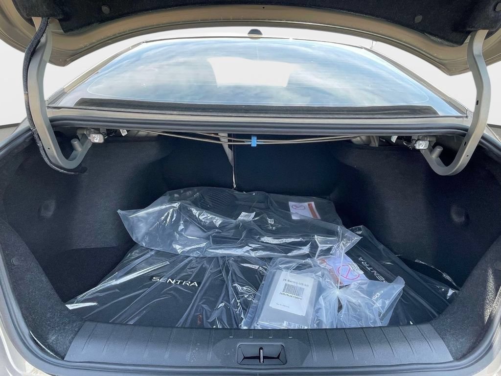 New 2026 Nissan Sentra SL w/ Floor Mat Package FWD image 10