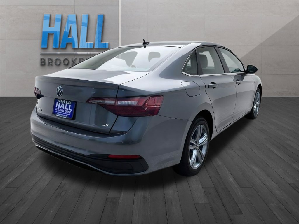 Used 2024 Volkswagen Jetta SE FWD image 5