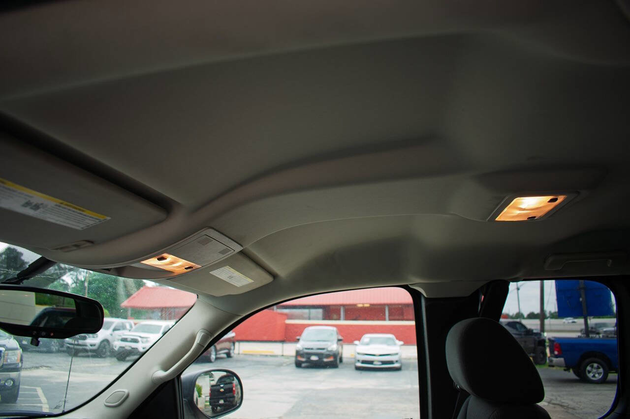 Used 2012 Chevrolet Silverado 1500 LS RWD image 16