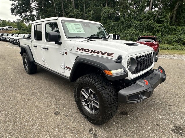 New 2025 Jeep Gladiator Mojave w/ Convenience Group image 7