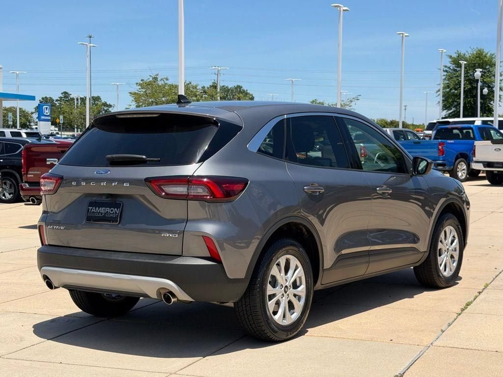 Used 2024 Ford Escape Active AWD/4WD image 6