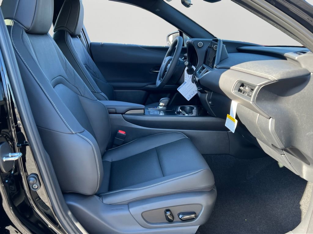 New 2025 Lexus UX 300h 300h F SPORT Design image 5