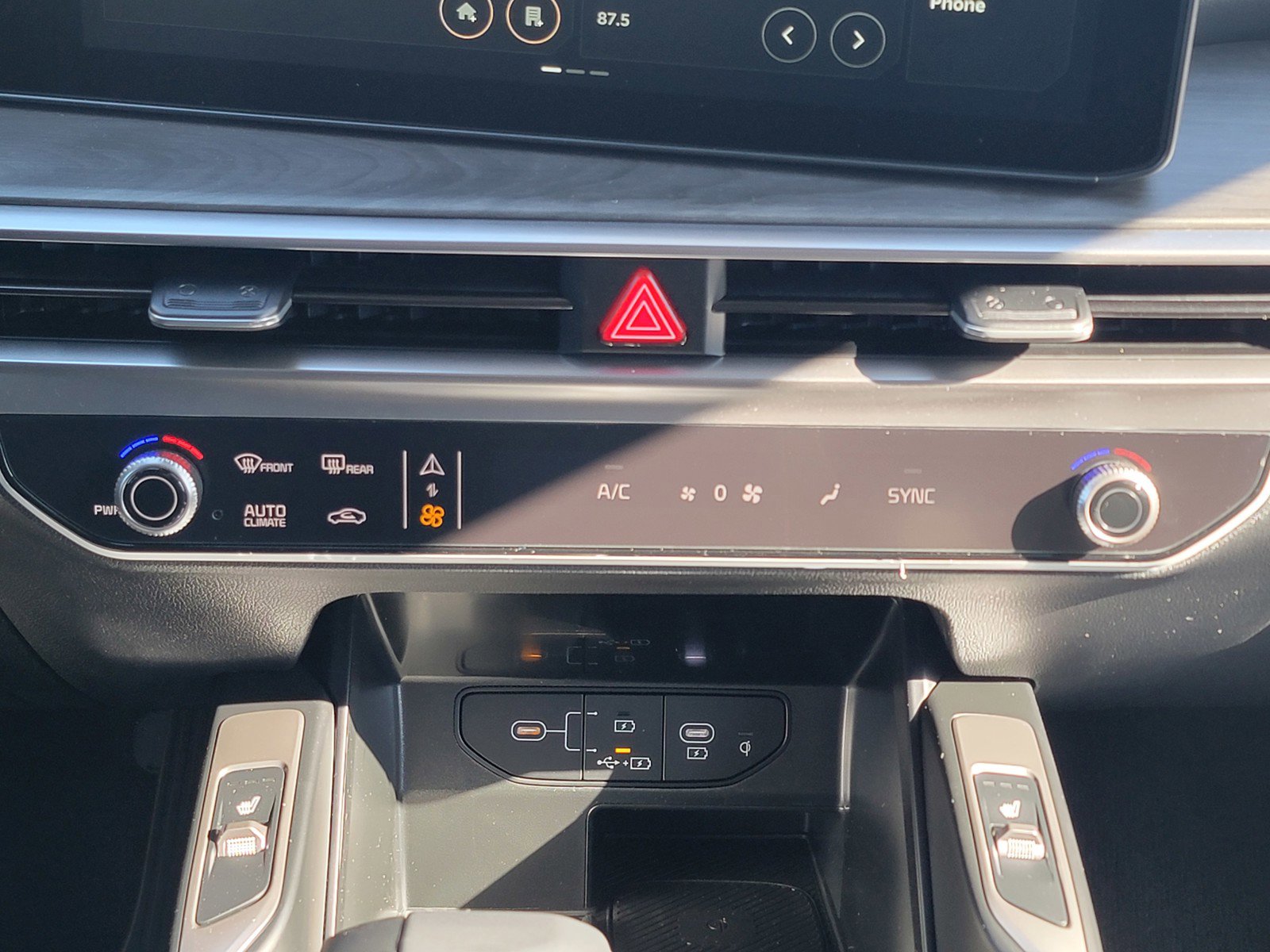 New 2026 Kia Sorento X-Line EX image 25