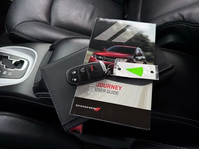Used 2013 Dodge Journey Crew w/ Driver Convenience Group FWD video 3