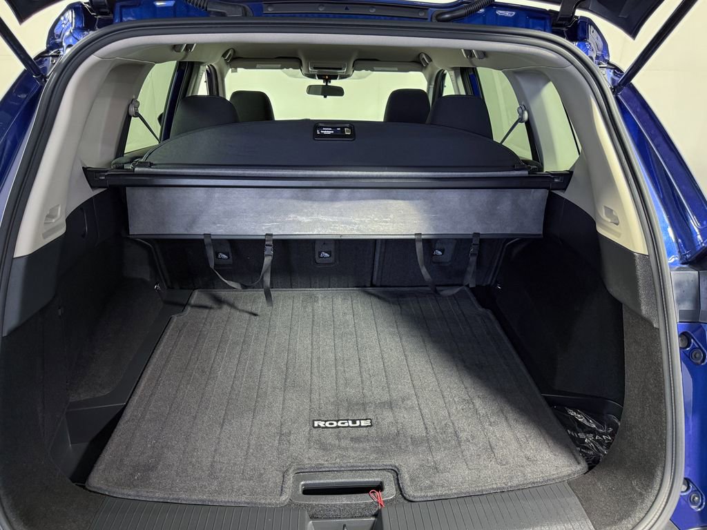 Certified 2023 Nissan Rogue S image 33