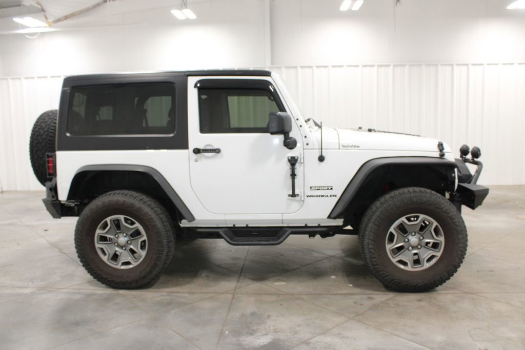 Used 2014 Jeep Wrangler Sport AWD/4WD image 11