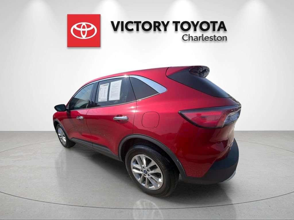 Used 2020 Ford Escape SE AWD/4WD image 3