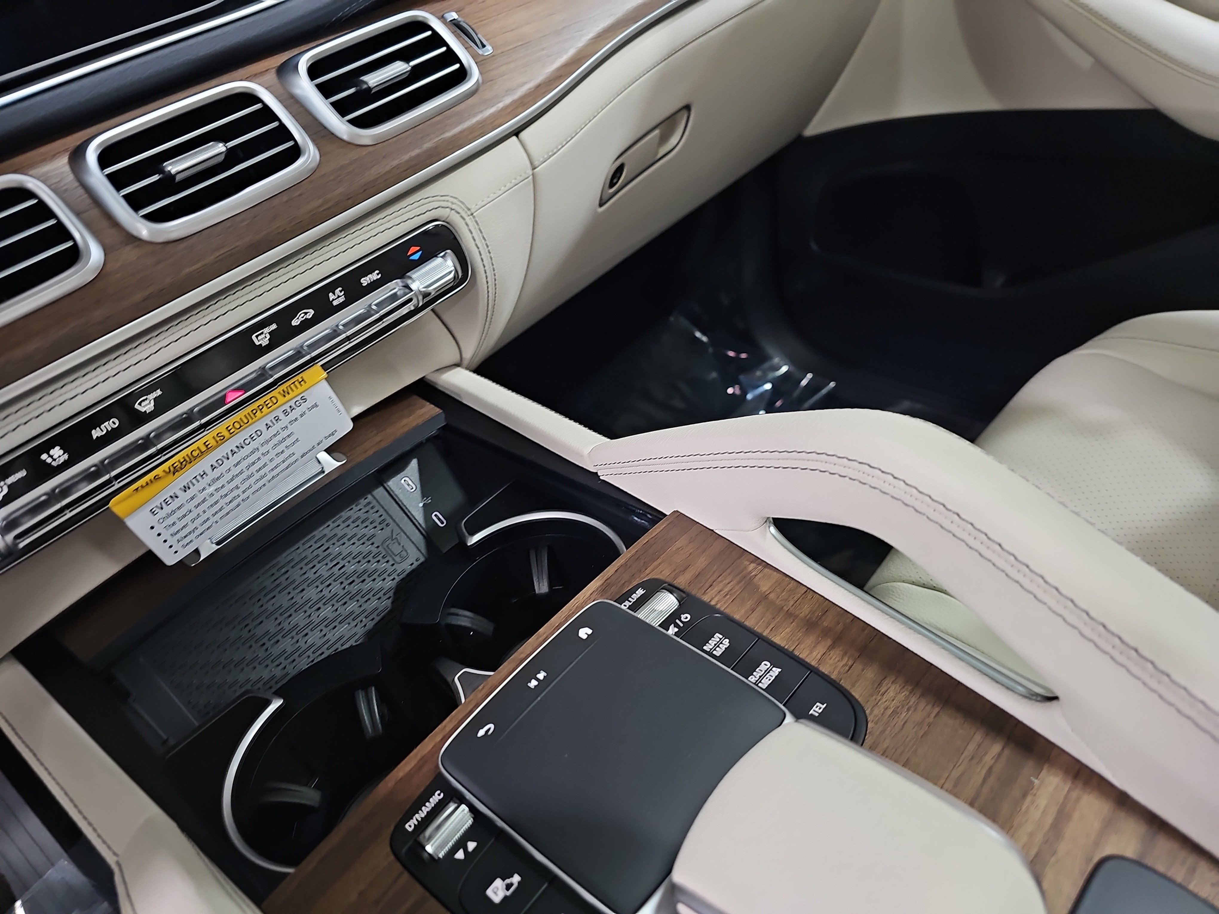 New 2026 Mercedes-Benz GLS 450 4MATIC image 27