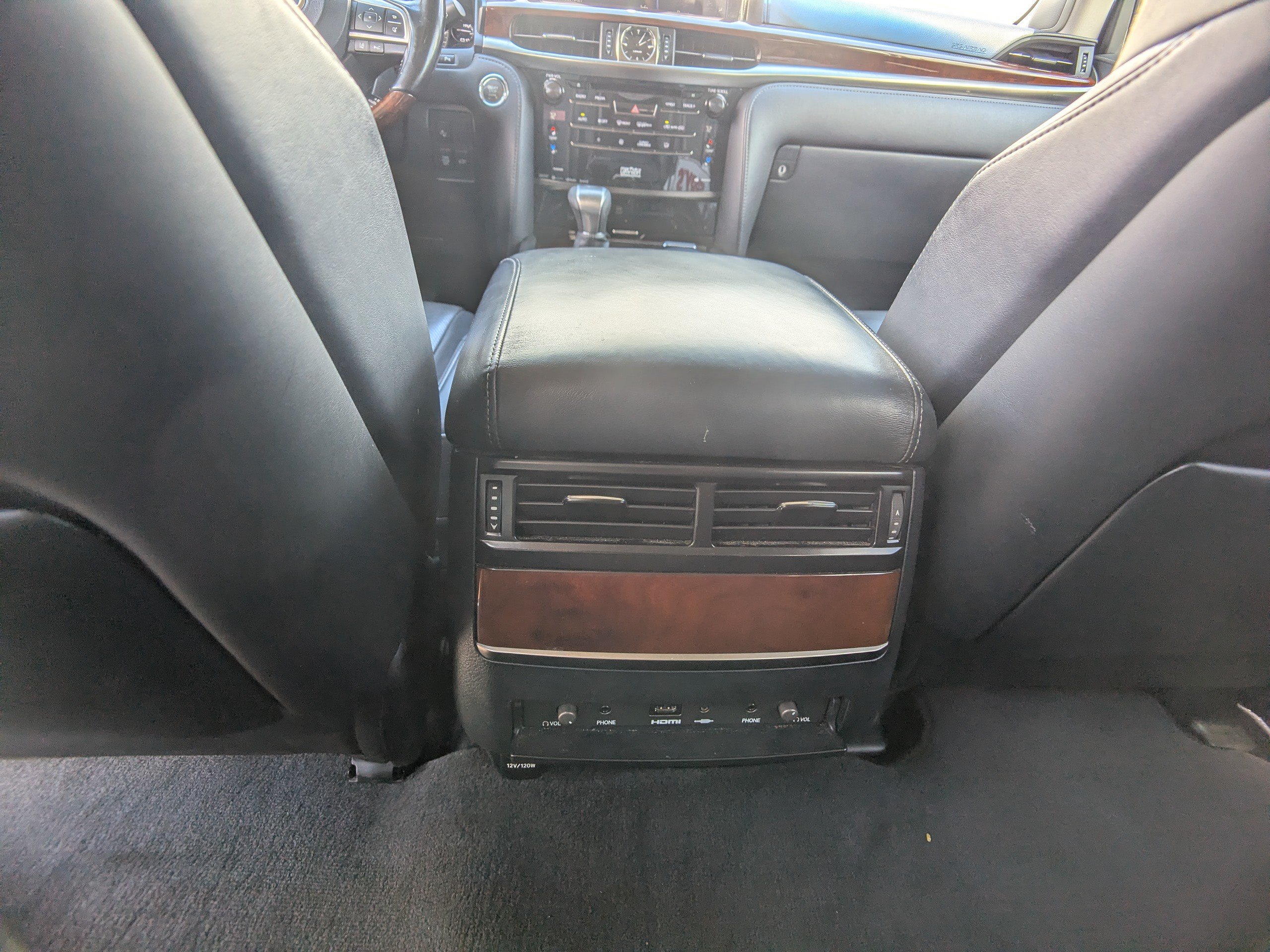 Used 2017 Lexus LX 570 4WD image 16