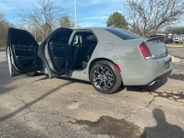 Used 2017 Chrysler 300 S w/ S Model Appearance Package AWD/4WD image 29