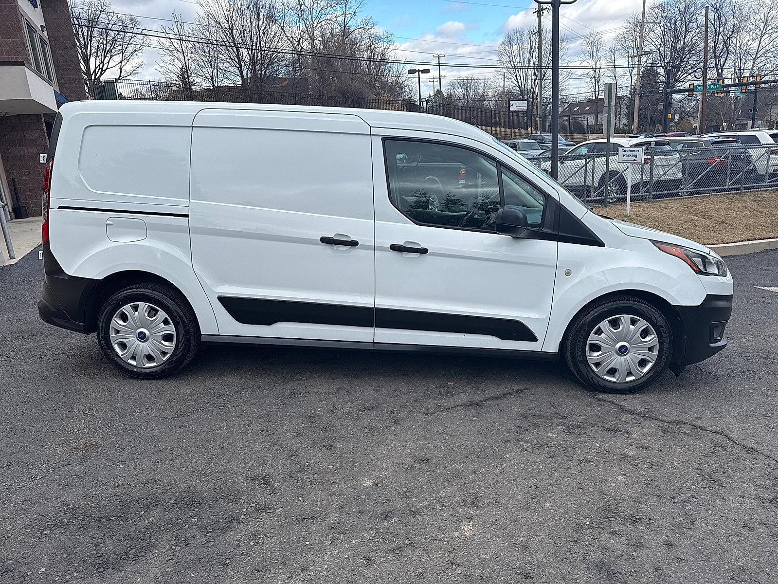 Used 2022 Ford Transit Connect XL w/ CNG/LPG Engine Prep Package image 3