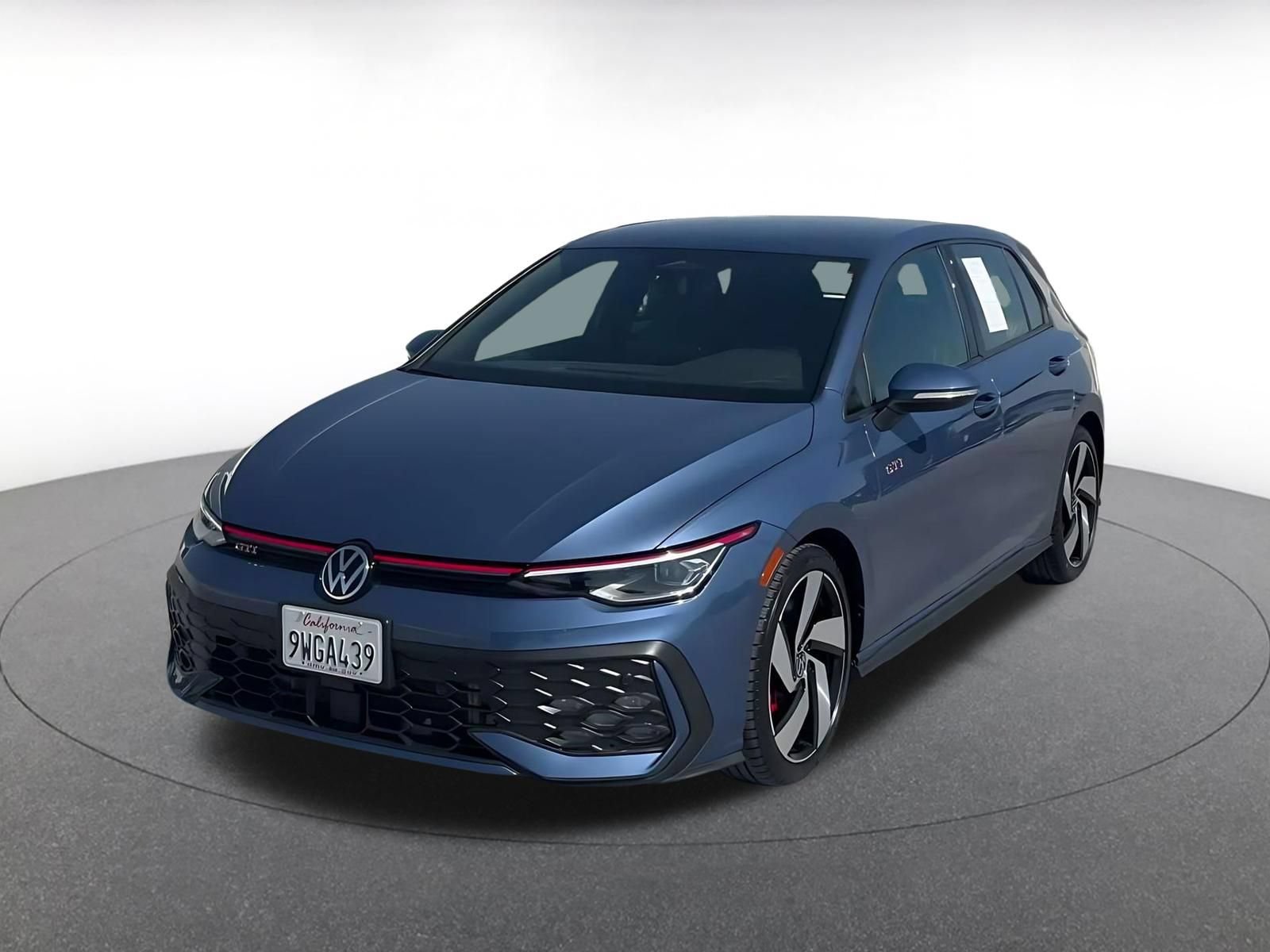 Used 2026 Volkswagen Golf S FWD image 5