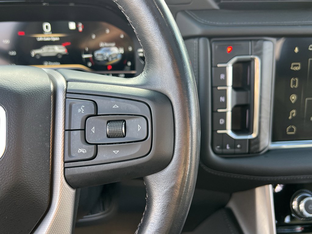 Used 2023 GMC Yukon XL Denali image 34