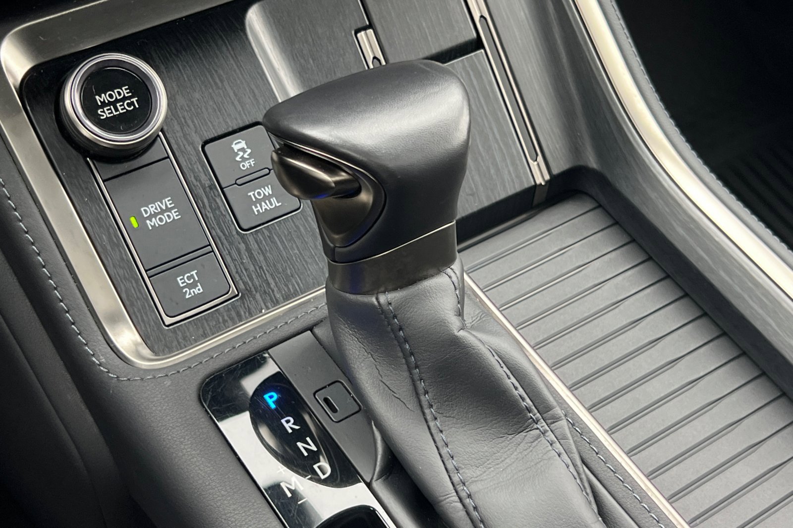 Used 2024 Lexus GX 550 image 25