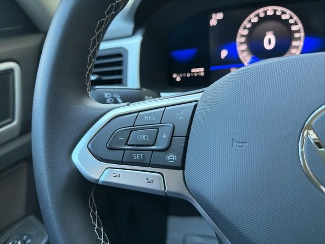 Used 2023 Volkswagen Atlas SE image 30