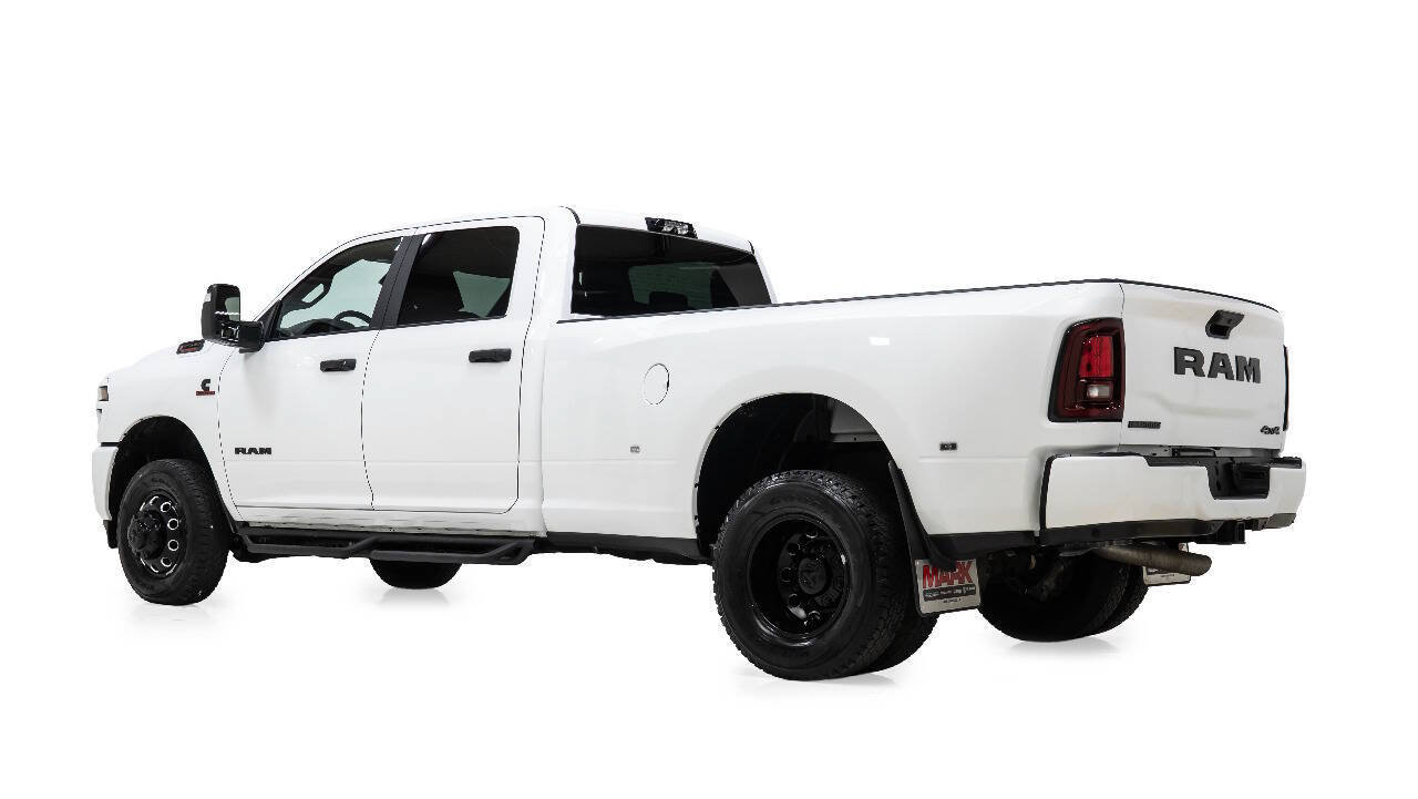 Used 2026 RAM 3500 Big Horn AWD/4WD image 4