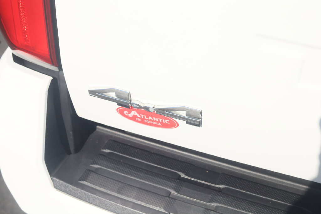 Used 2025 Toyota Tacoma SR5 AWD/4WD image 31