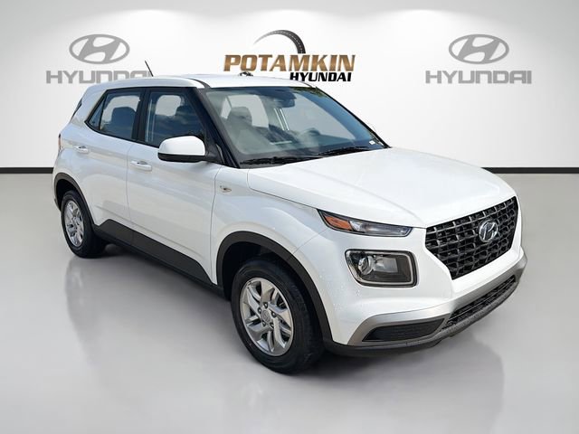 New 2026 Hyundai Venue SE FWD image 3